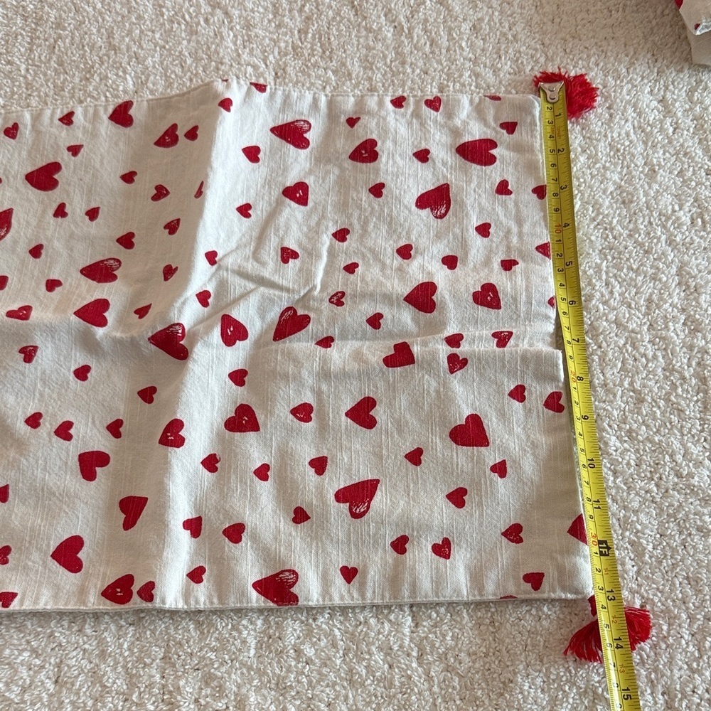 Red Heart Patterned Placemats / set of 4 - Picture 3 of 5